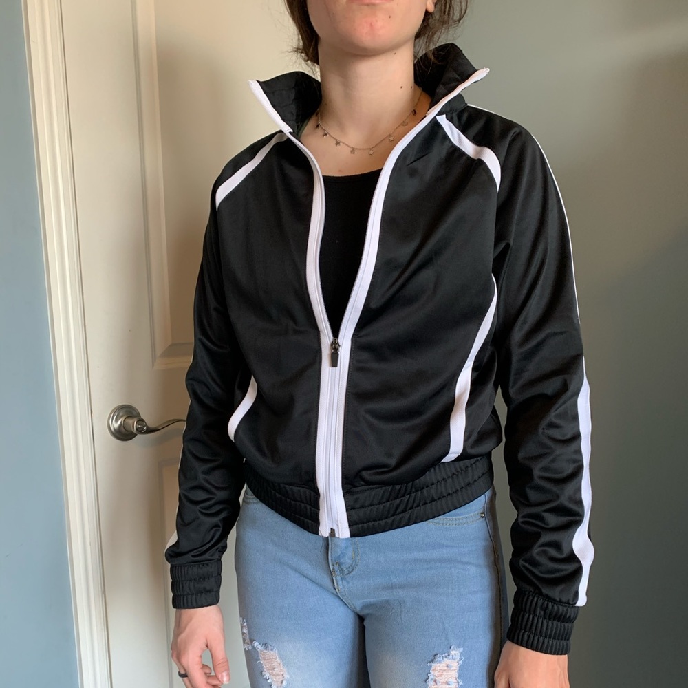 Light weight activewear zip up jacket